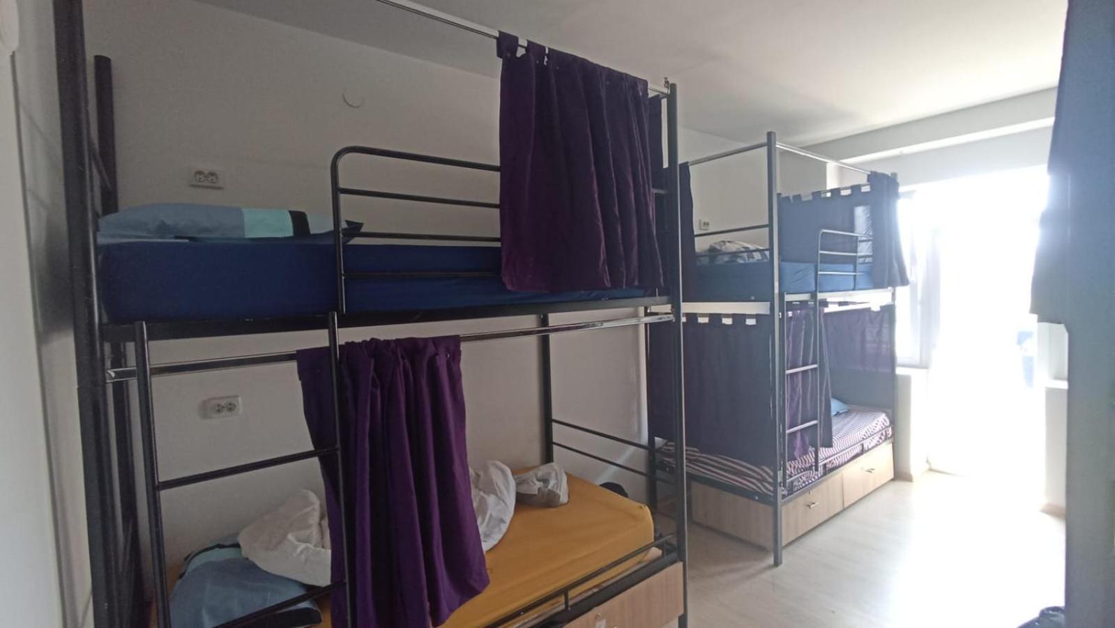 Newborn Comfort Hostel The Biggest Hostel Of Town With Best Location プリシュティナ エクステリア 写真
