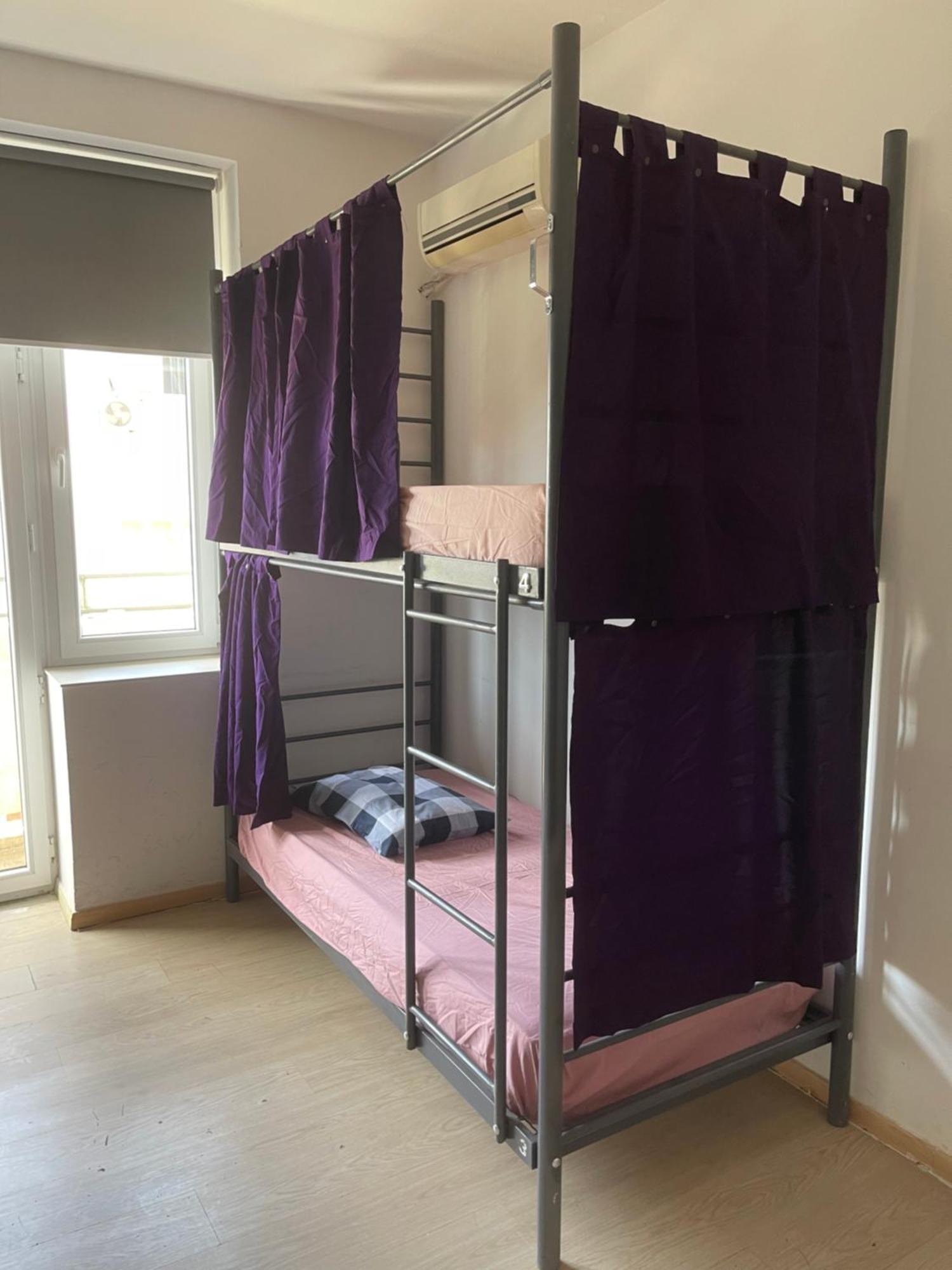 Newborn Comfort Hostel The Biggest Hostel Of Town With Best Location プリシュティナ エクステリア 写真