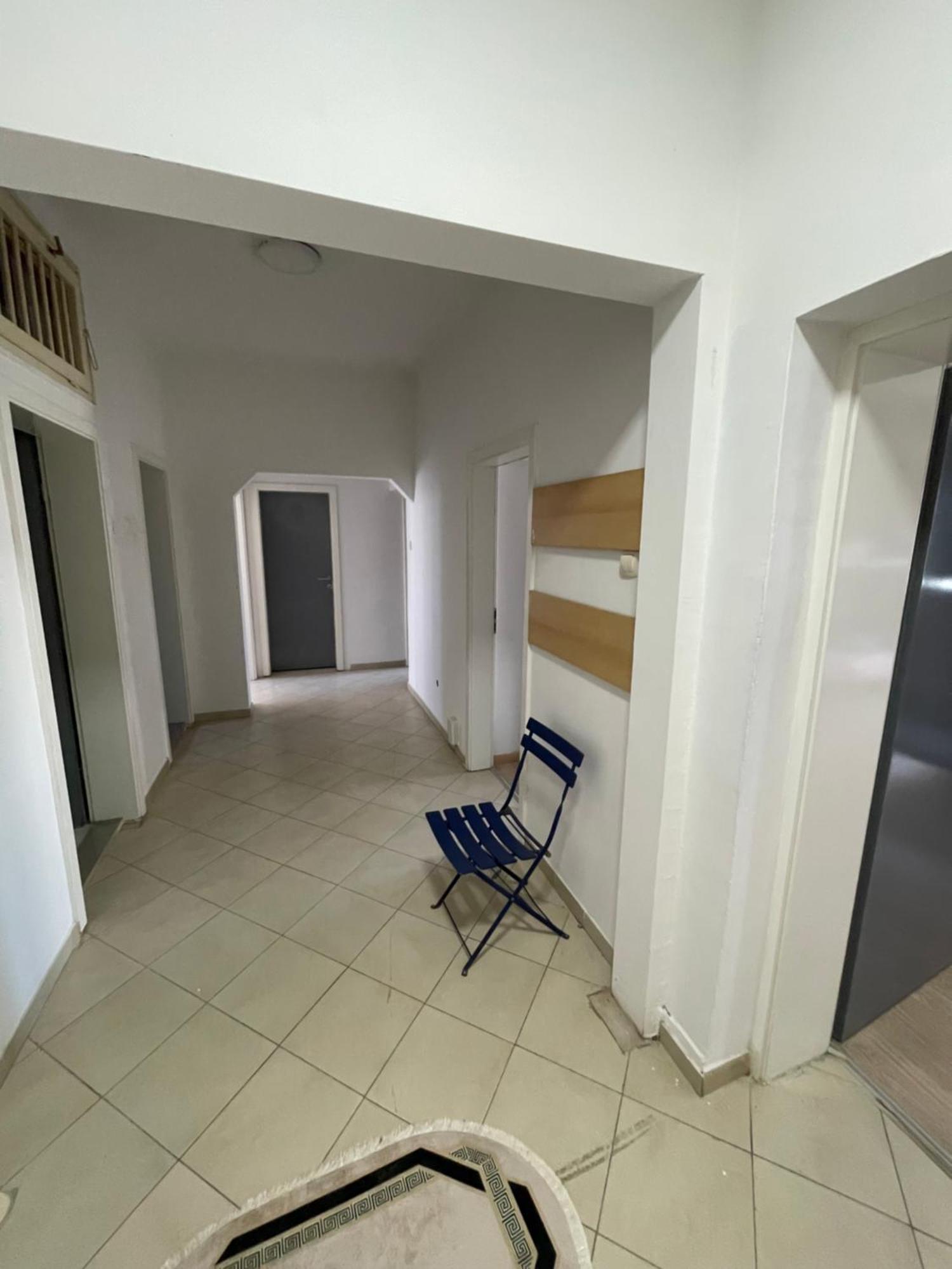 Newborn Comfort Hostel The Biggest Hostel Of Town With Best Location プリシュティナ エクステリア 写真
