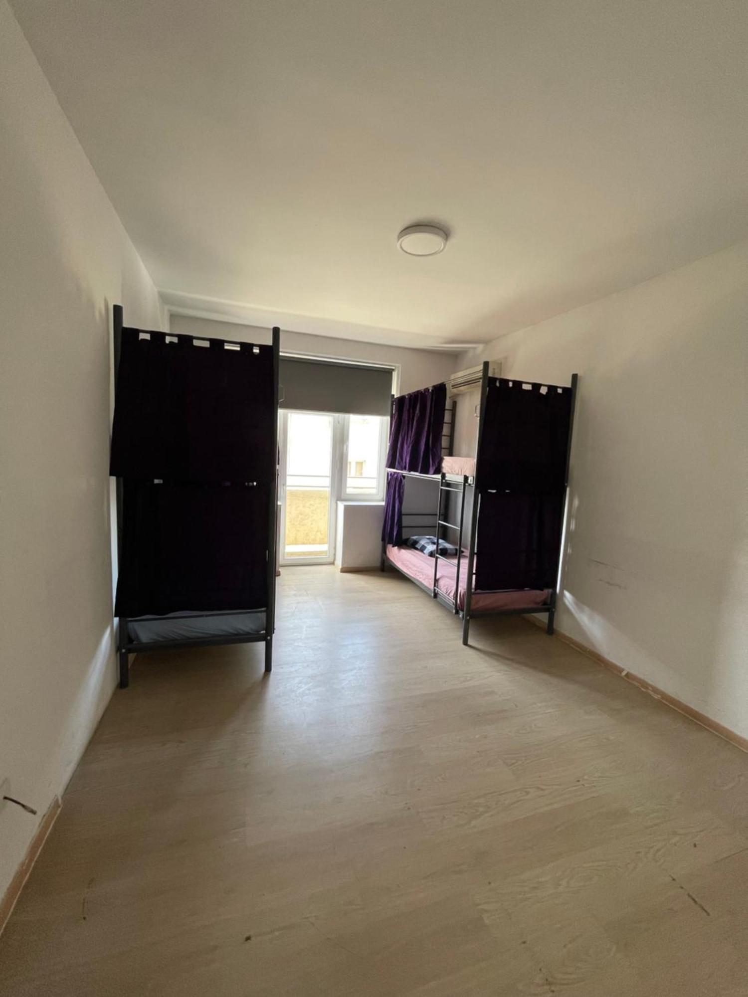 Newborn Comfort Hostel The Biggest Hostel Of Town With Best Location プリシュティナ エクステリア 写真
