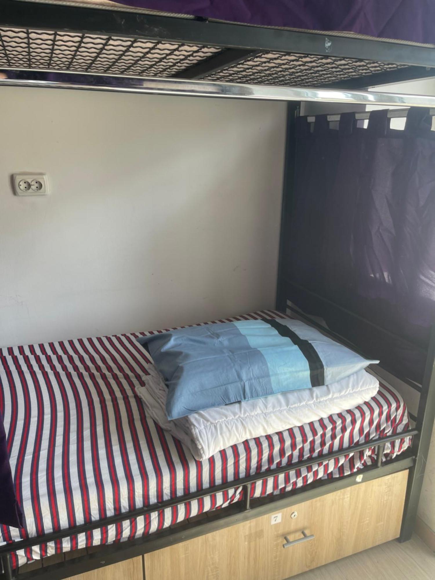 Newborn Comfort Hostel The Biggest Hostel Of Town With Best Location プリシュティナ エクステリア 写真