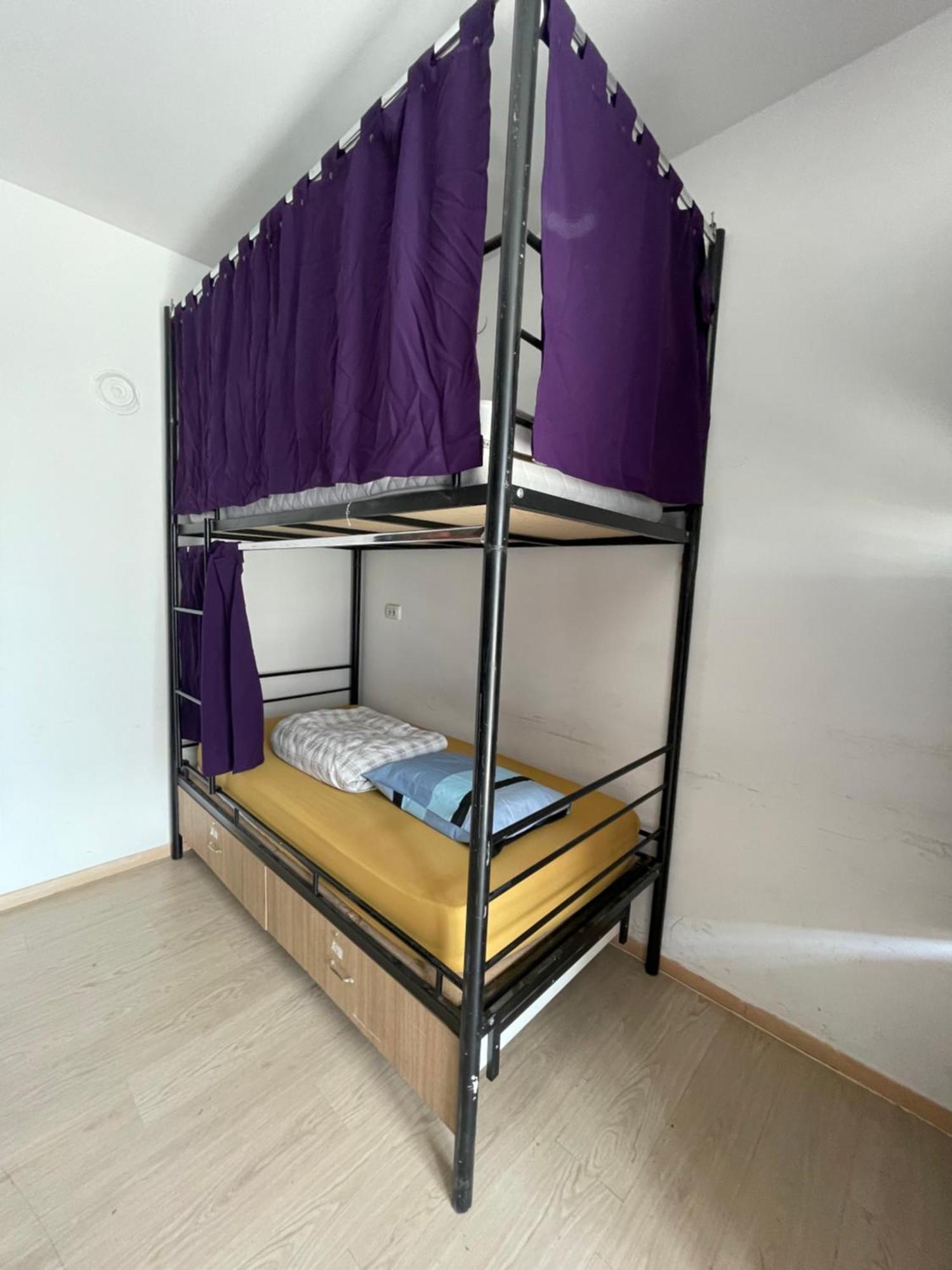 Newborn Comfort Hostel The Biggest Hostel Of Town With Best Location プリシュティナ エクステリア 写真