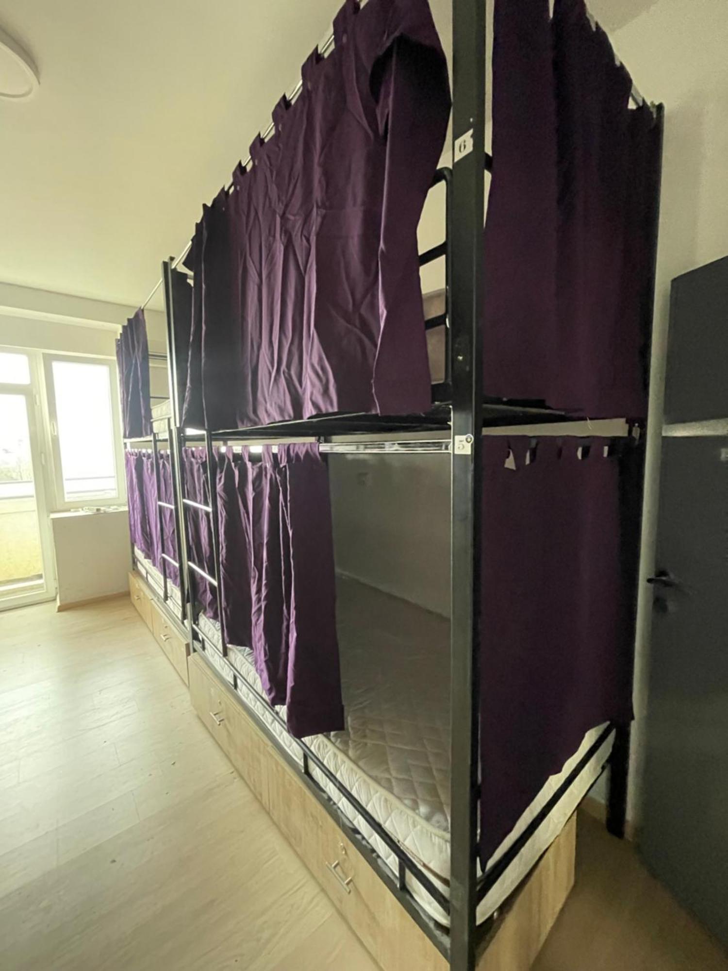 Newborn Comfort Hostel The Biggest Hostel Of Town With Best Location プリシュティナ エクステリア 写真
